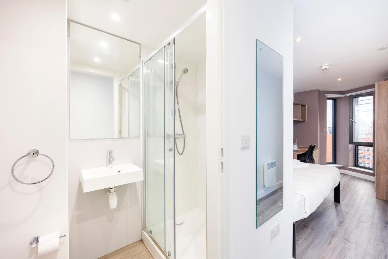Bright Ensuite Rooms, - Sk Guest house Cardiff